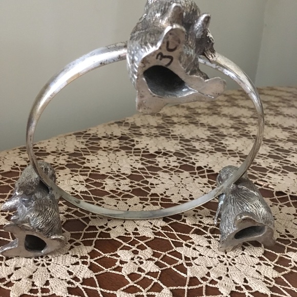 Vintage Crystal bowl Silver bunny Rabbit Stand. - Picture 4 of 5